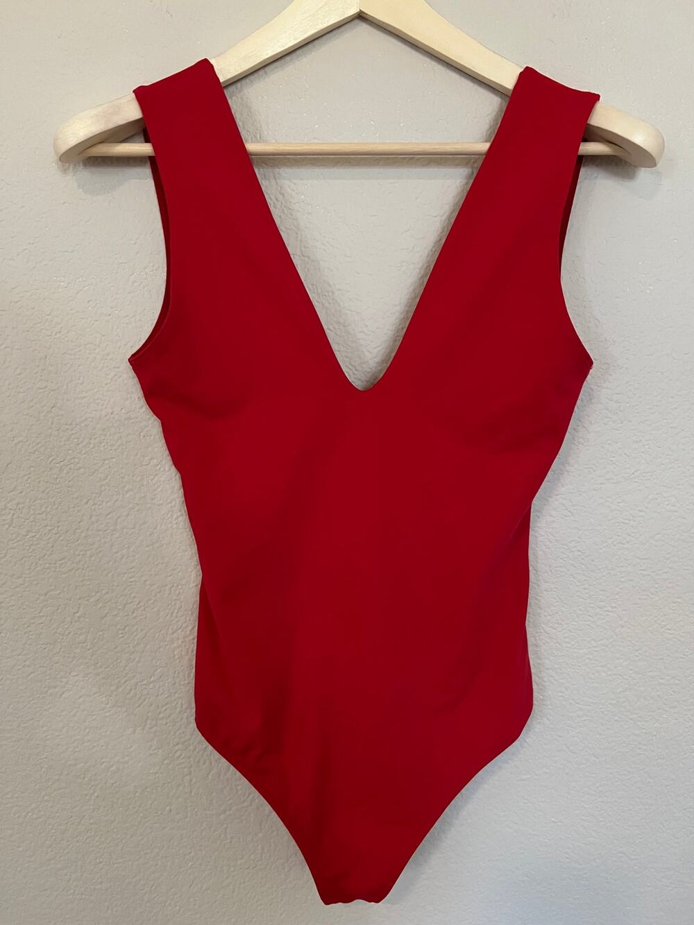 Free People Intimately Keep it Sleek Low-Back Thong Bodysuit Size XS NWT